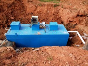 地埋式一体化污水处理设备的厌氧池施工...